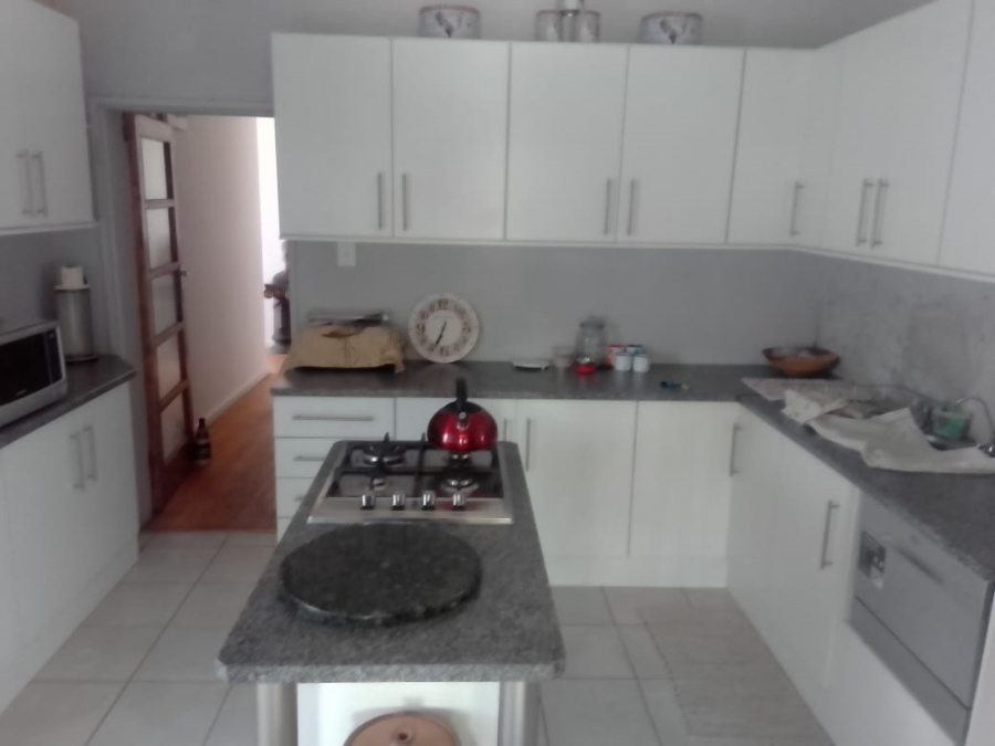 4 Bedroom Property for Sale in Brandvlei Northern Cape
